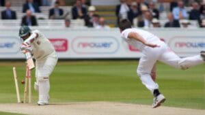 IPL 2025 फाइनल से पहले क्रिकेट जगत में मचा कोहराम, स्विंग के 'बेताज बादशाह' का दिल का दौरा पड़ने से हुआ निधन